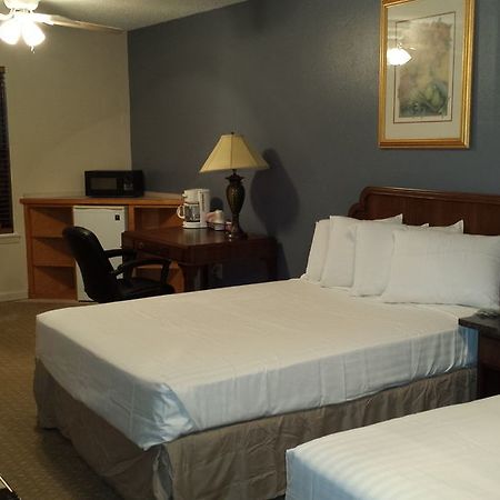 Four Horseman Travel Lodge Pilot Point Exteriér fotografie